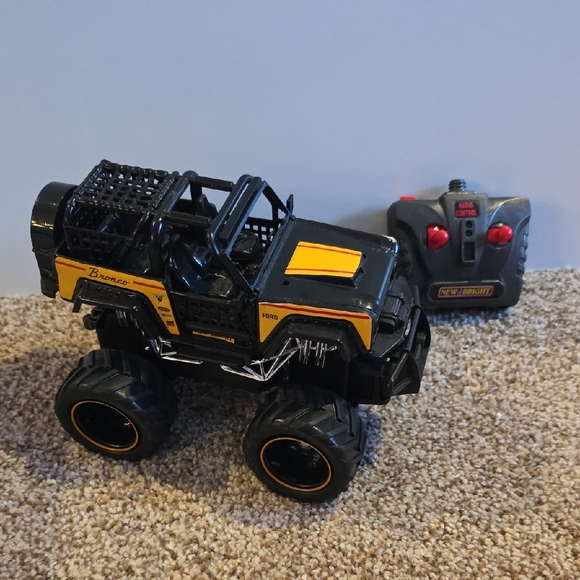 New Bright Other - Remote Control Truck - Ford Bronco Black and Yellow Remote Control Monster Truck